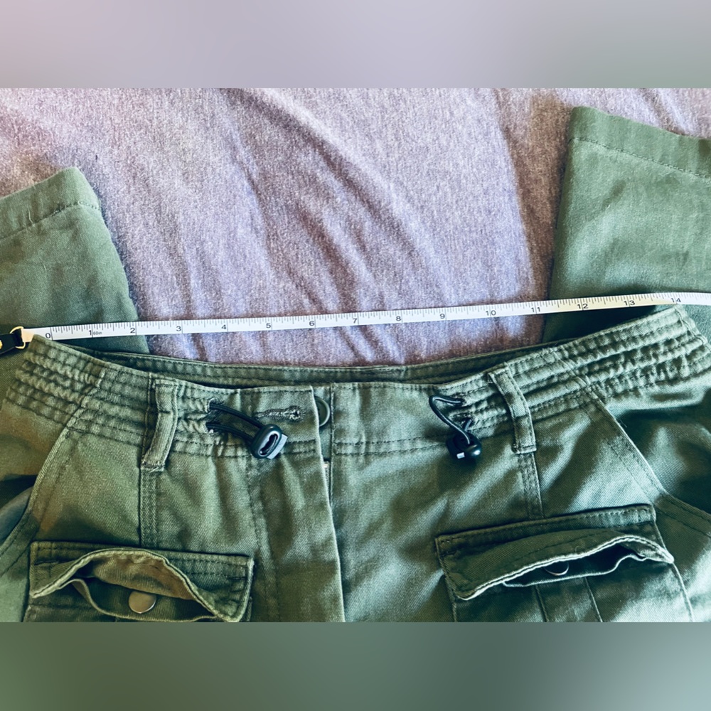 Brandy Melville Kim Cargo Pants